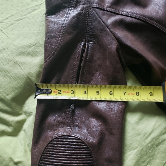 Leather jacket - Picture 13 of 13